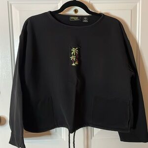 NWOT Onque Sport cotton boxy bottom drawstring, 2 pocket sweatshirt, Size M